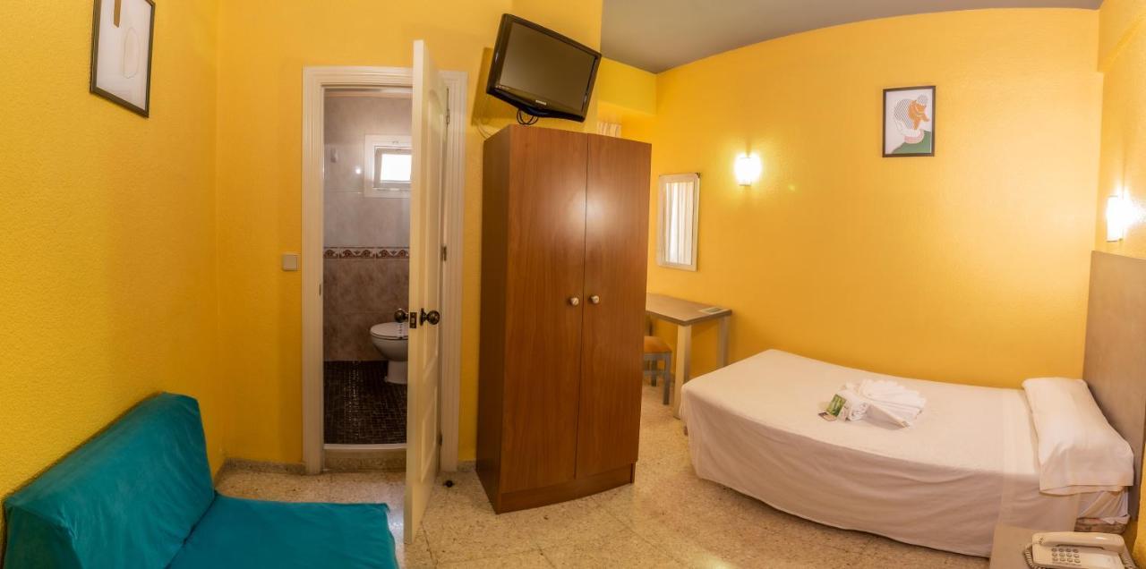 Hotel Universal Мурсия Екстериор снимка