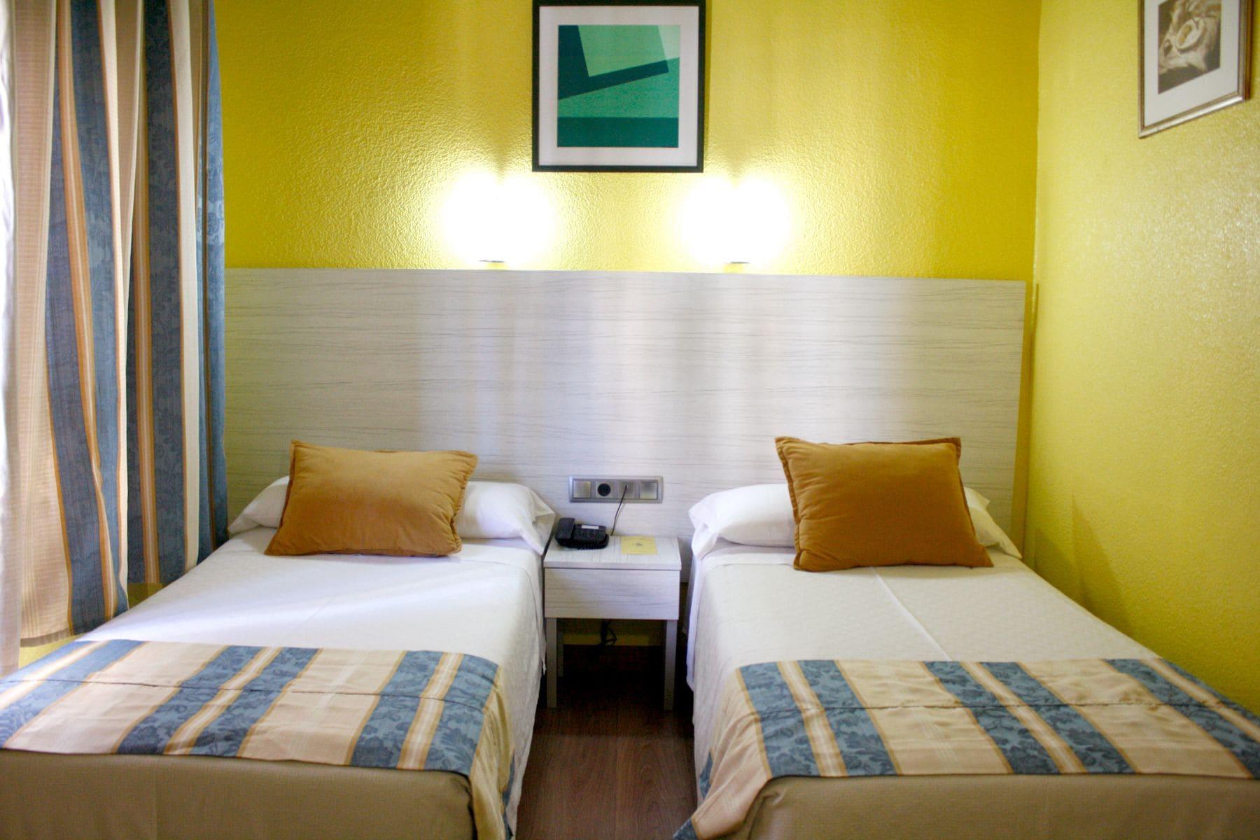 Hotel Universal Мурсия Екстериор снимка