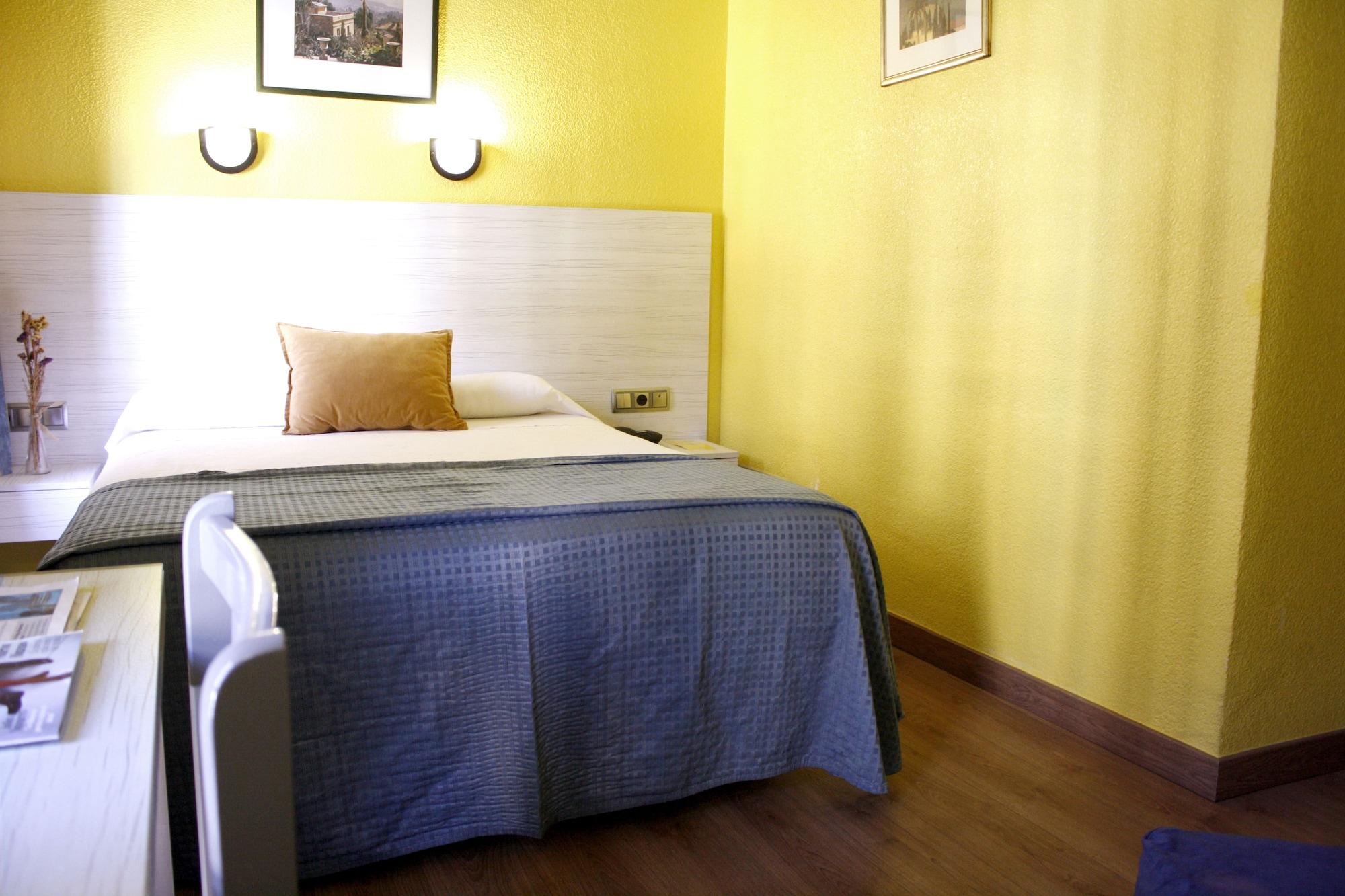 Hotel Universal Мурсия Екстериор снимка