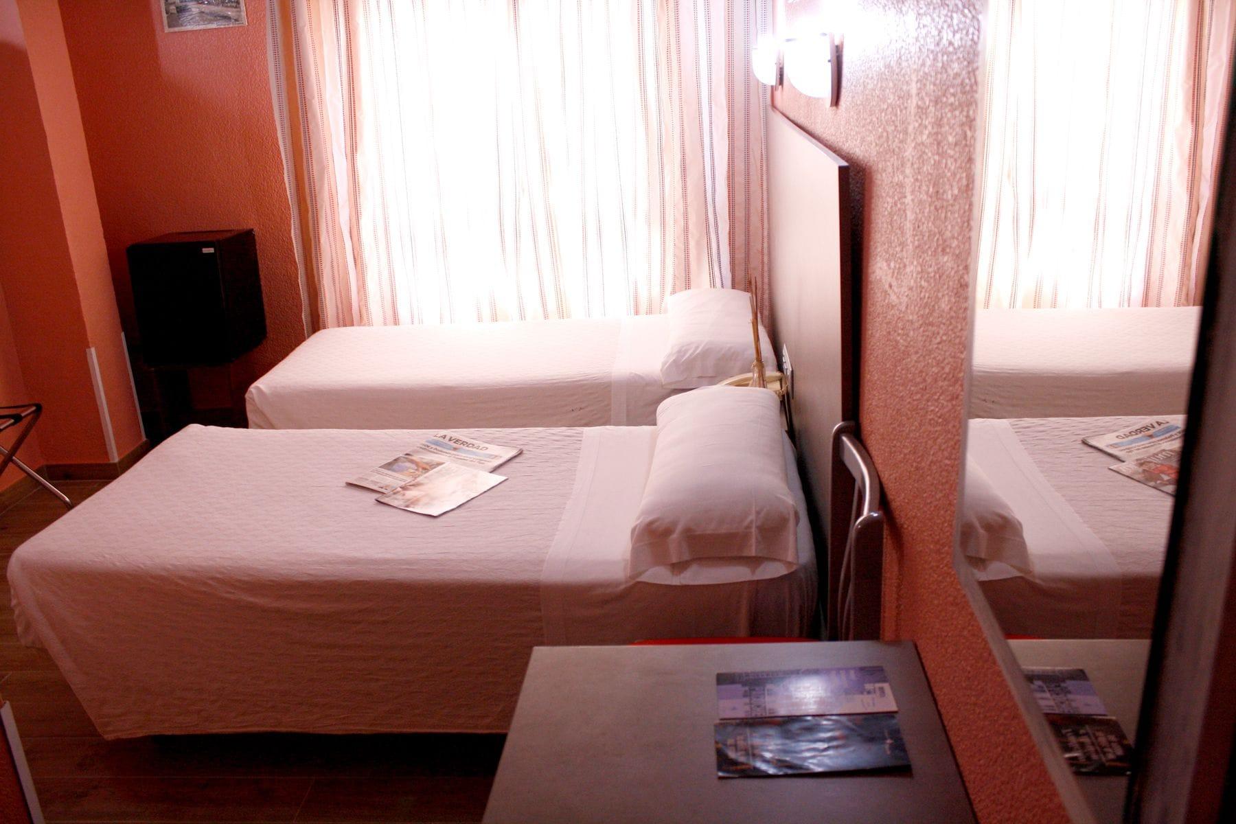 Hotel Universal Мурсия Екстериор снимка