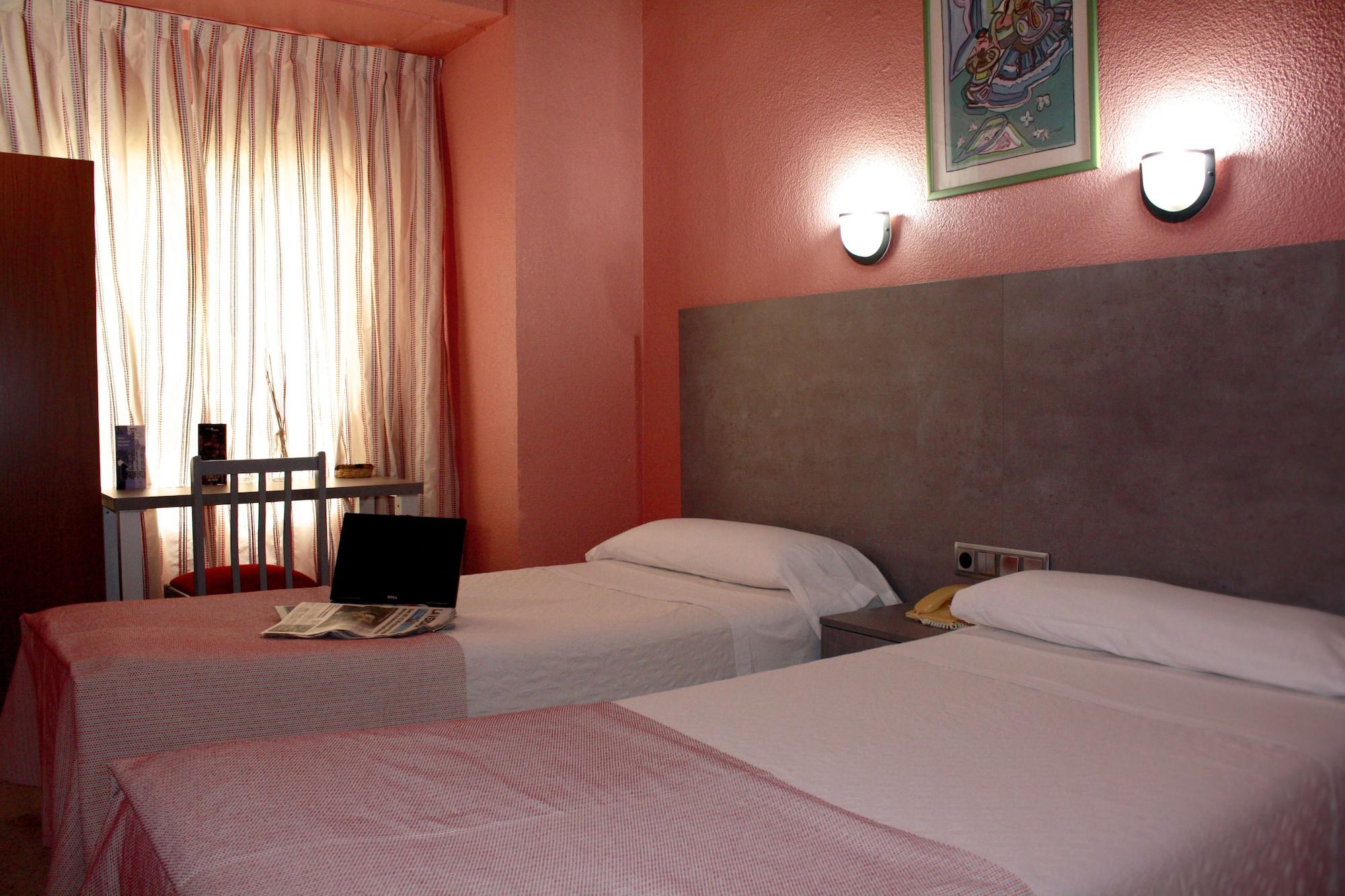 Hotel Universal Мурсия Екстериор снимка