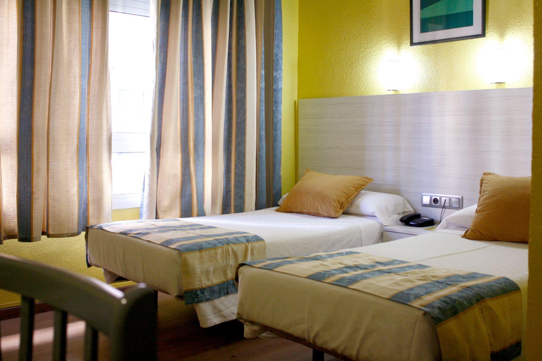 Hotel Universal Мурсия Екстериор снимка
