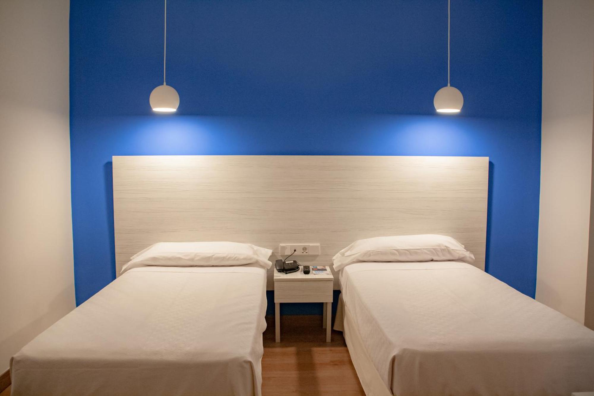 Hotel Universal Мурсия Екстериор снимка