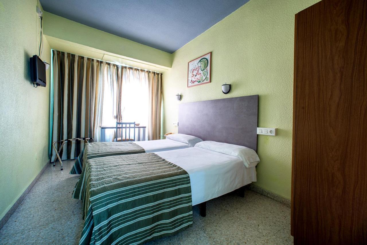 Hotel Universal Мурсия Екстериор снимка