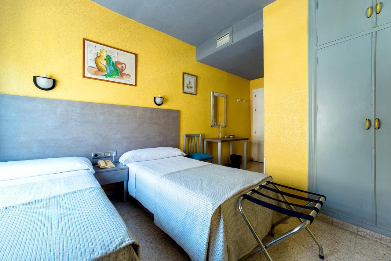 Hotel Universal Мурсия Екстериор снимка